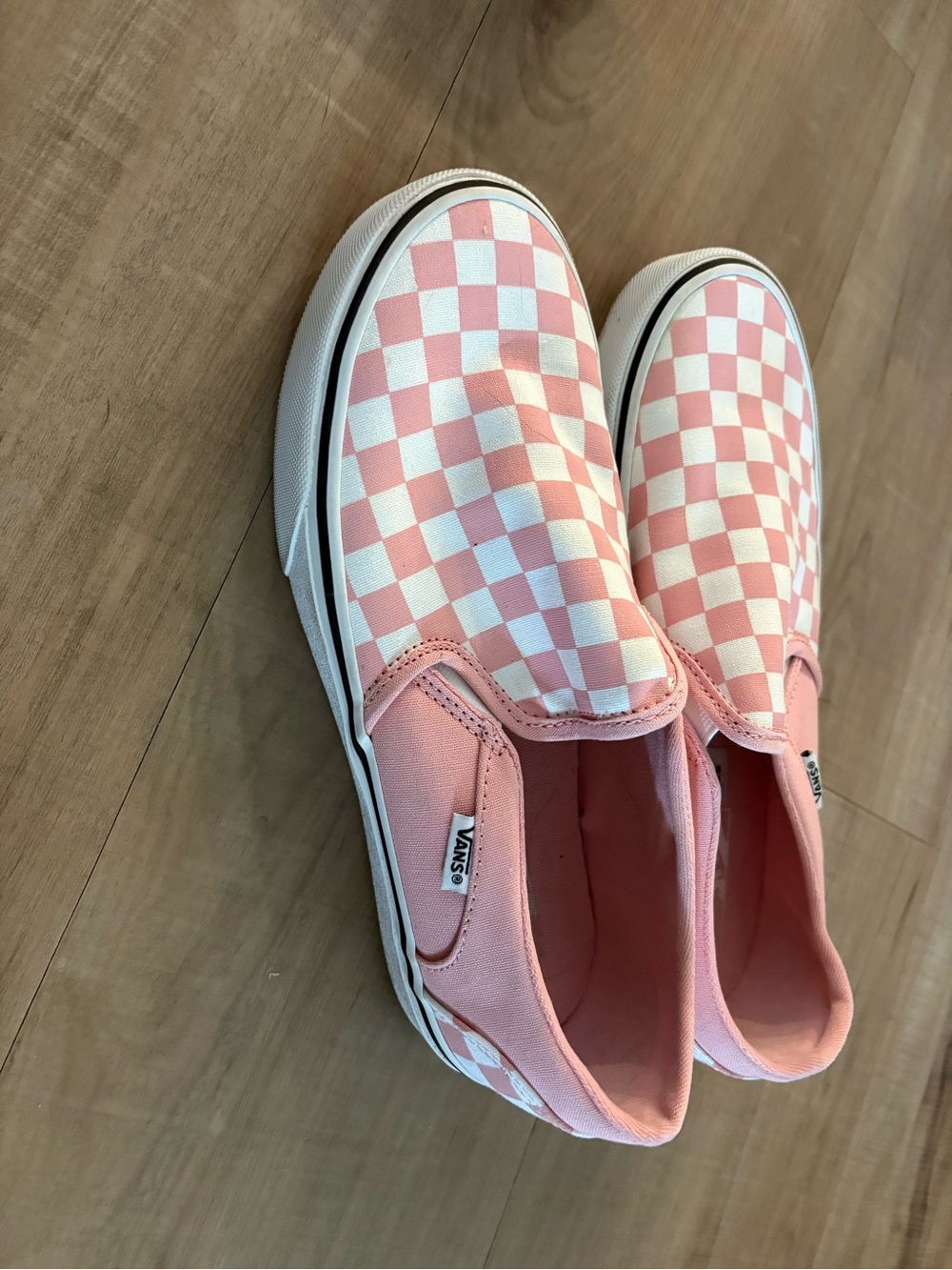 Vans Slip-On Checkerboard Sneakers in Pink and White - Picture 2 of 3
